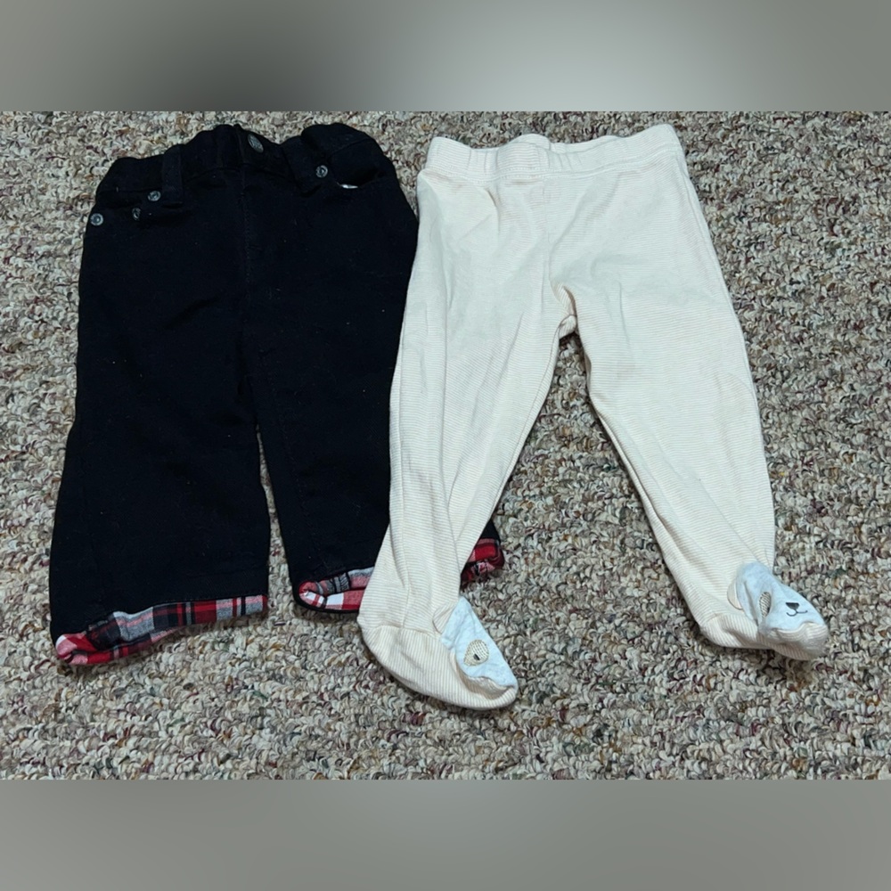 Boys, girls Lot of 2, 6-9 month pants